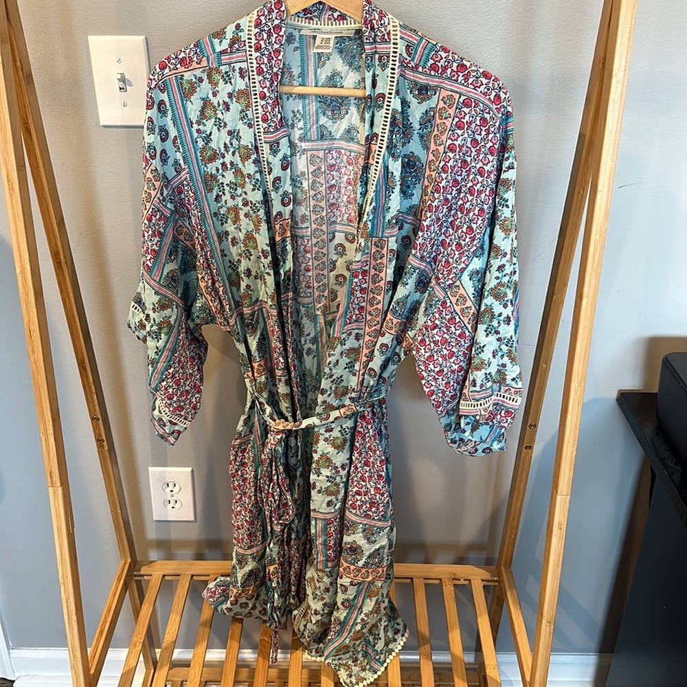 Motherhood maternity robe with pockets